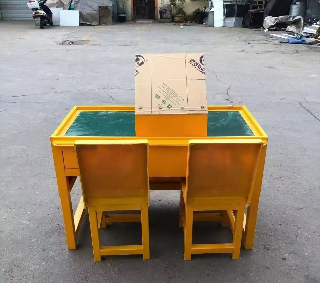 闵行防静电导通桌井下煤矿火工品发放桌：危险品流转的安全守护者